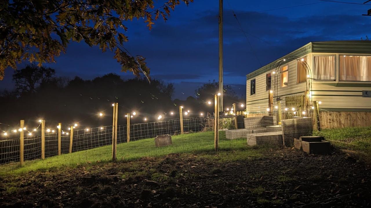 The Piggery Villa Witheridge ภายนอก รูปภาพ